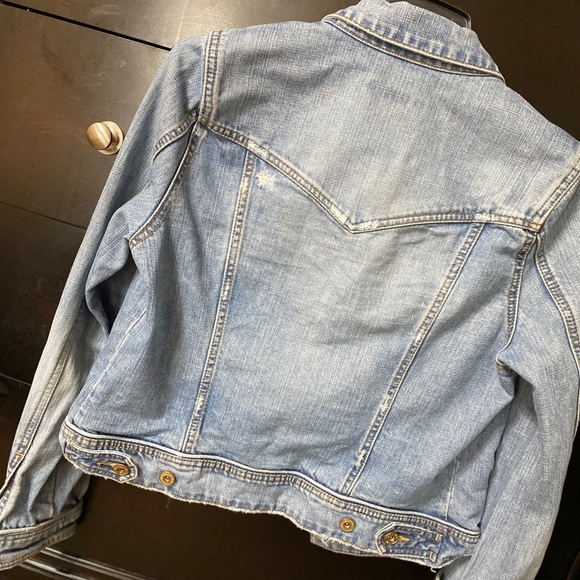 EUC distressed jean jacket Sz LG - Picture 3 of 6
